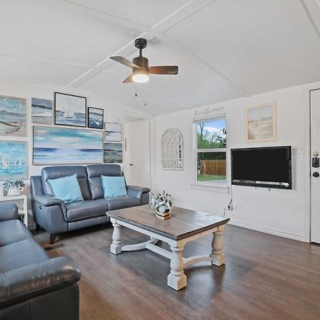 Pet-Friendly Lake Dallas Home Near Lewisville Lake Esterno foto