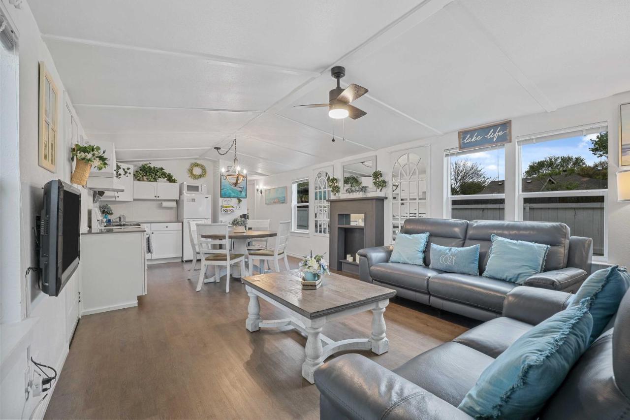 Pet-Friendly Lake Dallas Home Near Lewisville Lake Esterno foto