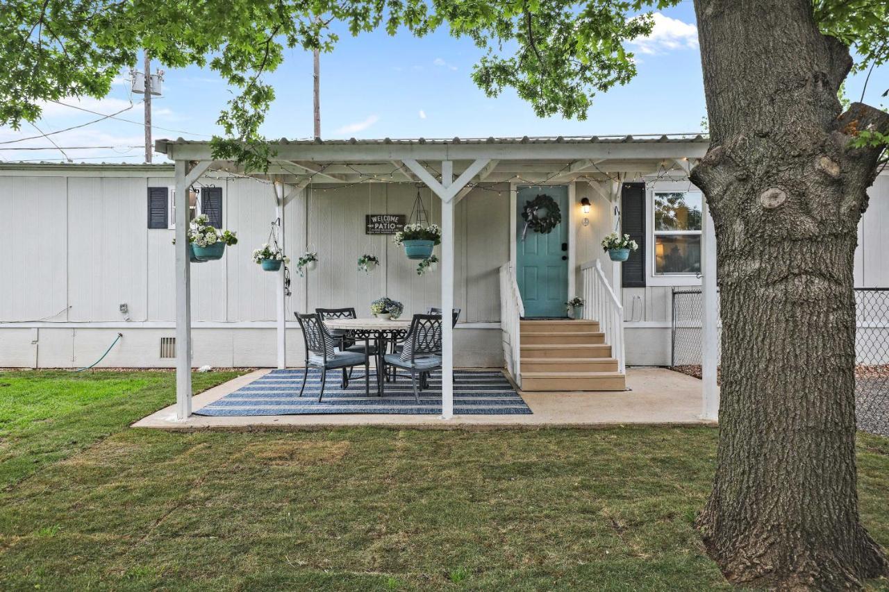 Pet-Friendly Lake Dallas Home Near Lewisville Lake Esterno foto