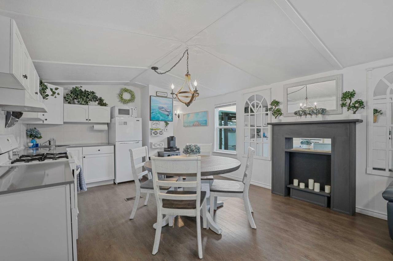 Pet-Friendly Lake Dallas Home Near Lewisville Lake Esterno foto